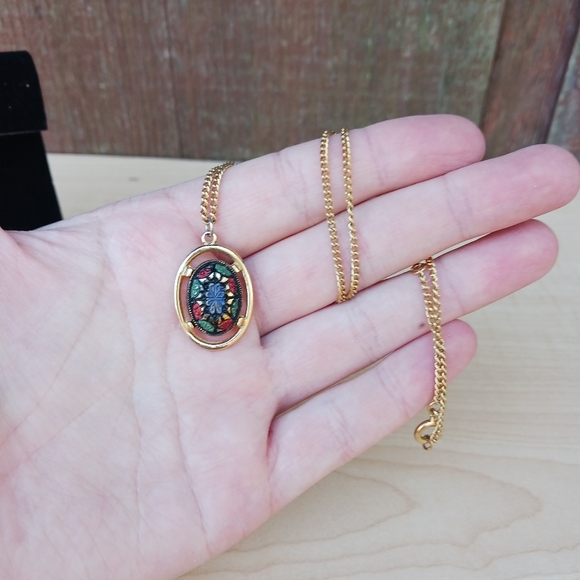 Sarah Coventry Light of the East Pendant Necklace Gold Tone - Picture 2 of 9